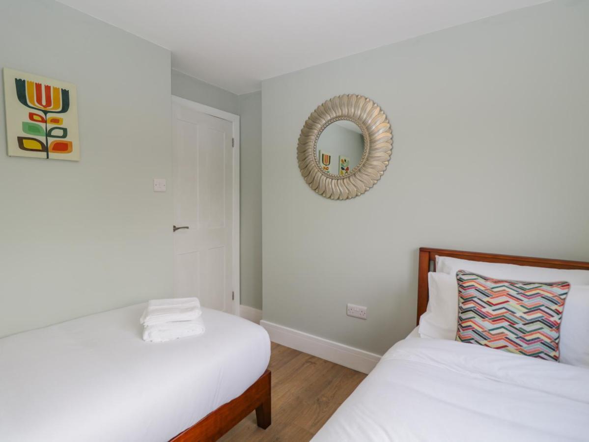 Birch House Villa Corsham Ngoại thất bức ảnh